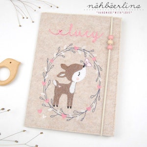 U-Heft Hülle Lucy * Rehkitz im Blumenkranz mit Namen und Fach für Impfpass und Visitenkarte 3 in 1 * Filz * Umschlag * individualisierbar