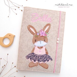 U-Heft Hülle Hasenmädchen Bella mit Namen und Fach für Impfpass und Visitenkarte 3 in 1 * Filz *  individualisierbar