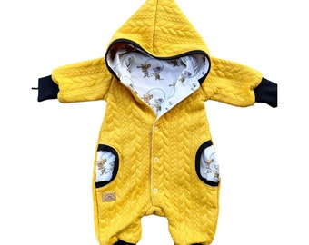 Overall mit Zopfmuster gelb / hellgelb Bademeusel Babygeschenk Jacke Taufe