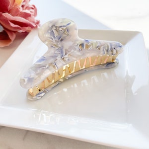 French Claw in Ajisai Blue White Floral Hydrangea Acetate Hair Clip Gold Strong Stainless Steel image 3