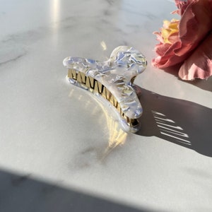 French Claw in Ajisai Blue White Floral Hydrangea Acetate Hair Clip Gold Strong Stainless Steel image 4