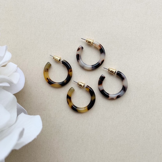 Small Tortoise Hoop Earrings 2024 www.alhudapk