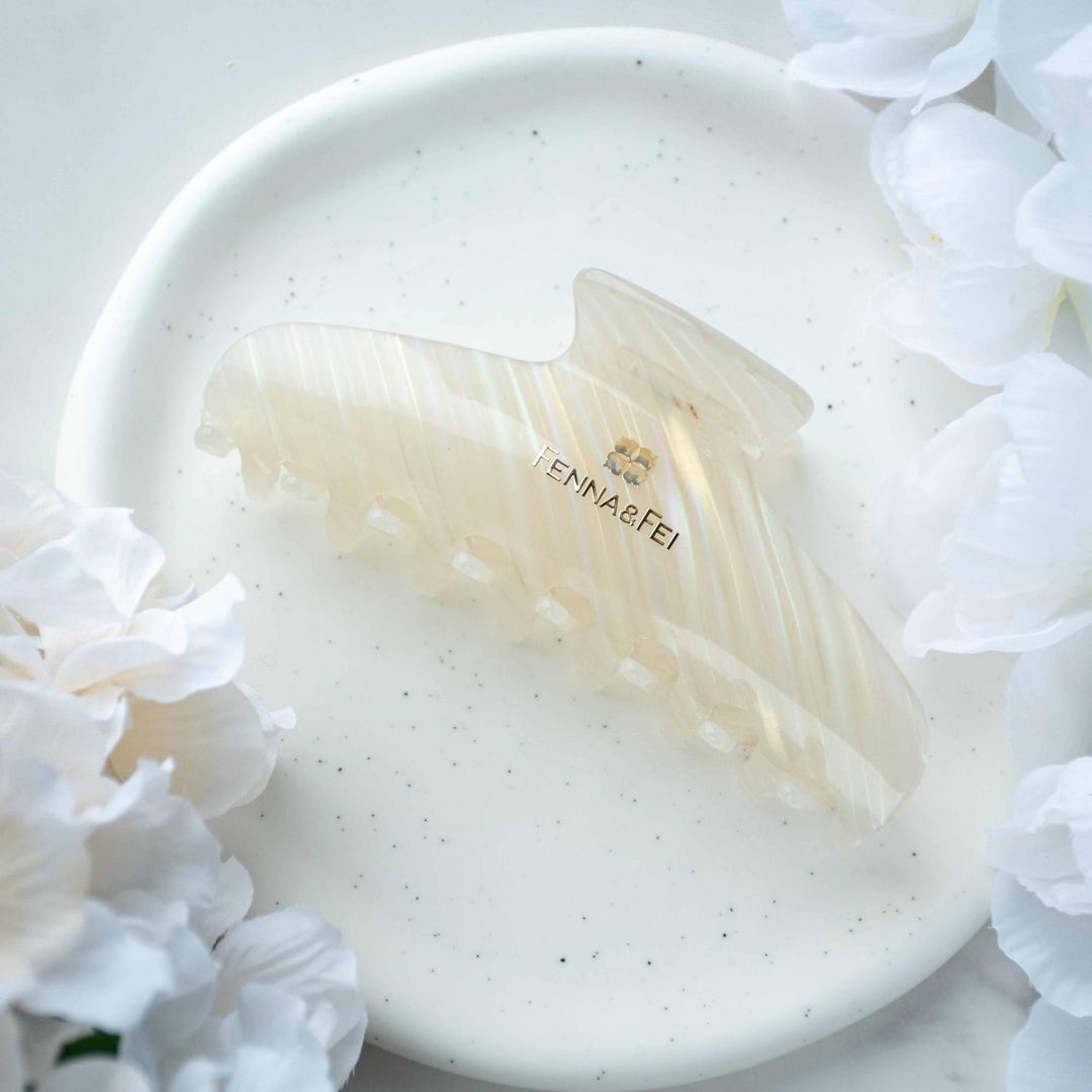 グラマーグリップ ウェーブクロー（ホワイトオパール）｜ホワイト