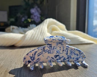 Oval Claw in Porcelain - All Acetate Hair Claw