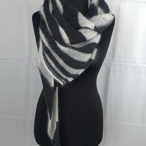 Knitting instructions triangular shawl striped shawl wool knit triangular shawl