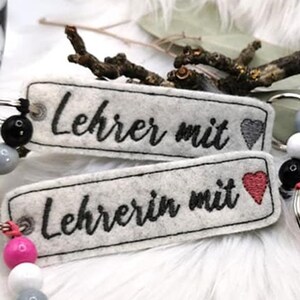 Ciondolo insegnante con cuore - file ricamo ITH