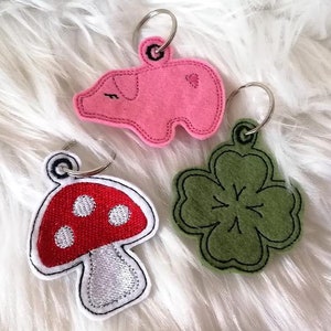 Lucky keychain - ITH embroidery file