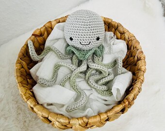 Frühchenkrake "Kalle/Oktopus , gehäkelte Rassel Amigurumi Bio Baumwolle