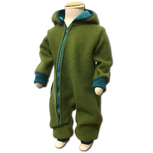 Walk suit in apple green size 62-116