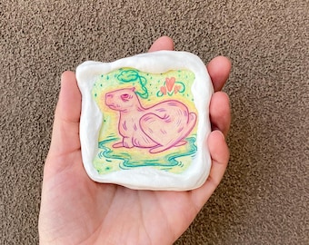 Capybara Magnet: 3 x 3 Zoll Buntstift Zeichnung auf Ton.