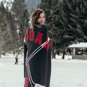 Standardgröße Sherpa Fleece Decke 100% anpassbar für Hockey und andere Sportarten mit braunem Sherpa Fleece