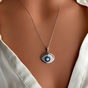 Evil Eye Necklace / Protector Necklace / 925 Sterling Silver Evil Eye Pendant