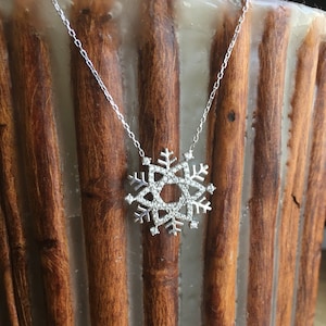 Sterling Silver Snowflake Necklace, Zircon Snowflake  Necklace, Dainty Necklace, Gift For Her