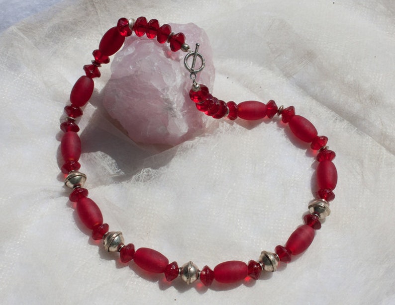 African Tradebeads necklace Amboseli in red with silver 45 cm image 1