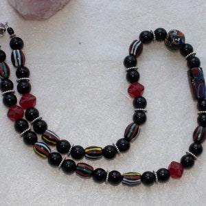 African Tradebeads Millefiori Kette Ohrhänger schwarz rot silber Necklace 68 cm Bild 4