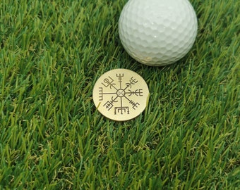 Golf Ballmarker Vegvisir mit Initialen. Messing 30 x 2 mm. Für Golfer und Golferinnen. Individuelle Sonderanfertigung. Wikinger Münze