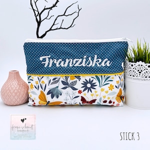 Wickeltasche / Windeltasche BLUMENWIESE personalisiert mit Namen