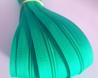 0,65 EUR/m 5m Endlos Reißverschluss mittelgrün grün + 10 Zipper