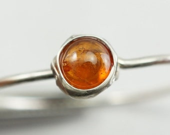 Anello granato, giocattolo spirituale