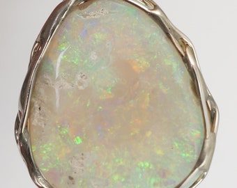 Pendentifs d’opale, jouets spirituelles