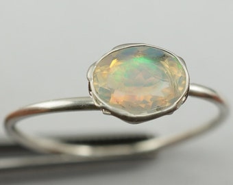 Welo Opal Ring, duchowa zabawka