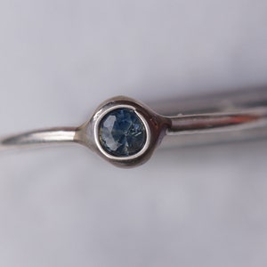 Anello di zaffiro, giocattolo spirituale