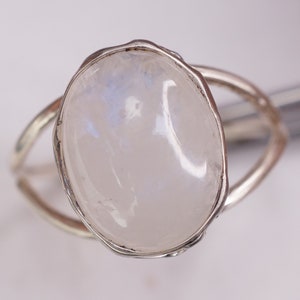 anello di pietra di luna