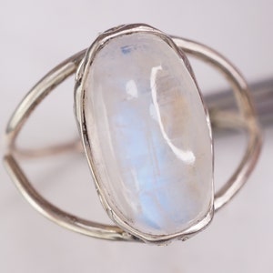 anello di pietra di luna