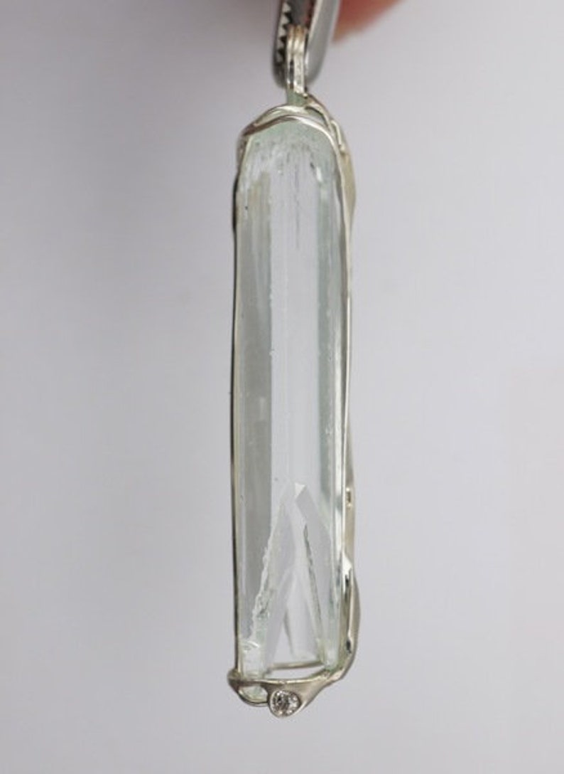 Aquamarine Diamond Pendant image 3