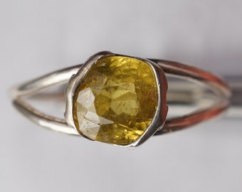 Sphene Ring