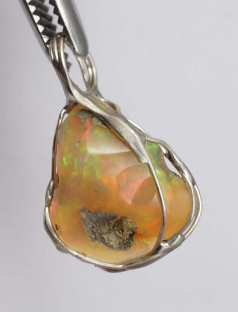 Welo Opal Pendant image 1