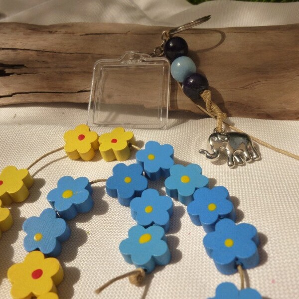 Rechenkette "Blume" mit gelben und blauen Holzperle * Elefant * Zählkette zur Einschulung * Schultütenfüllung * Zuckertüte * Rechenhilfe