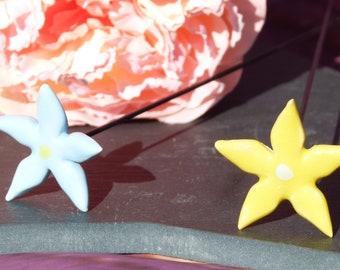 blaue & gelbe Blumen - Gartenstecker, Stecker Blumenstecker aus Keramik - Miniatur - Deko - Pflanzenstecker - Ton - 5strahlige Blumenstecker