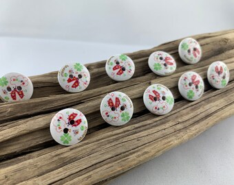 10 white wooden buttons * ladybug and clover * lucky buttons * ladybug buttons * wood * 15 mm * scrapbooking * motif buttons * children's buttons
