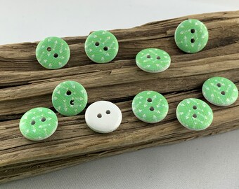 10 wooden buttons * green buttons with bones * fish bones * animal buttons * wood * 15 mm * scrapbooking * motif buttons * children's buttons