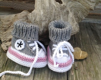 Knitted baby sneakers, color selectable, knitted baby shoes, gift for birth, baby socks, christening shoes, baby shower
