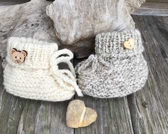 Baby shoes made from untreated, undyed wool, knitted baby shoes, knitted baby socks, first socks, newborn shoes