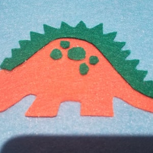 Felt Dinosaur Pretend Play Set - Many dinos for little ones to play with!