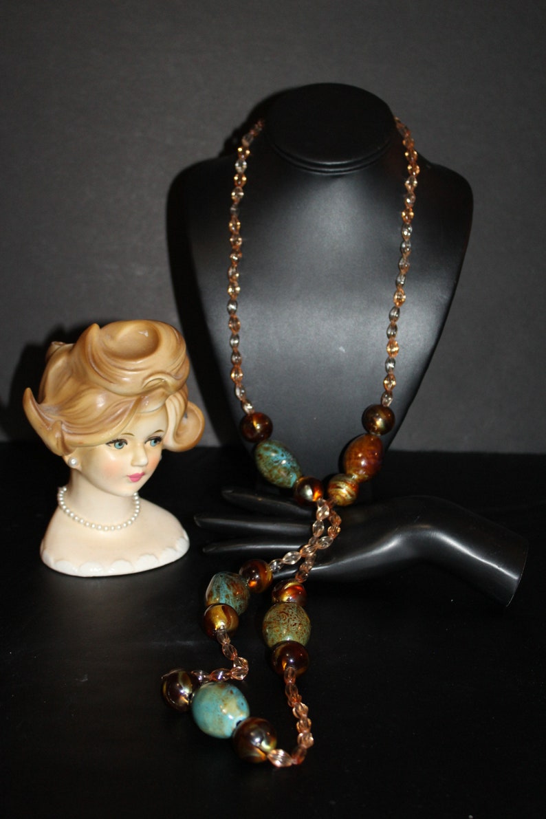 Vintage Retro Shell Green Lovely Long Lucite Long Necklace