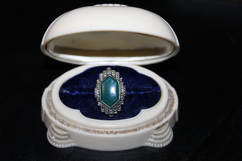 Antique Art Deco Sterling Silver Chrysoprase Marcasites Hallmark Exquisite Ring