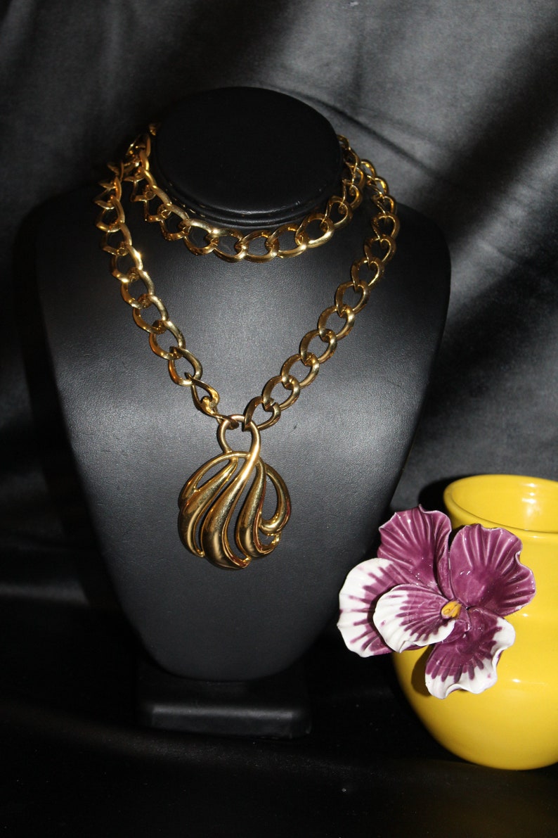 Napier Signed Designer High End Runway Gold Plate Modernist Necklace OR BEST OFFER
