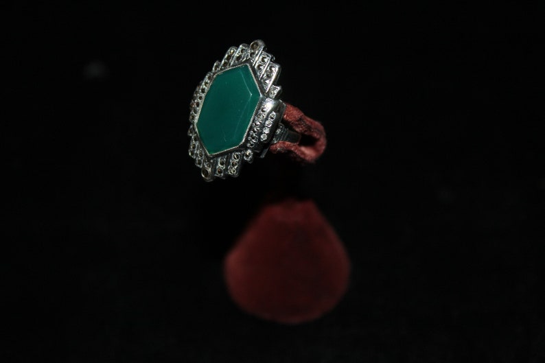 Antique Art Deco Sterling Silver Chrysoprase Marcasites Hallmark Exquisite Ring