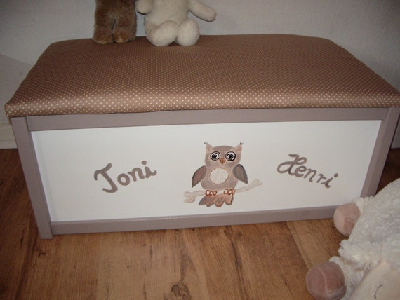 owl toy chest