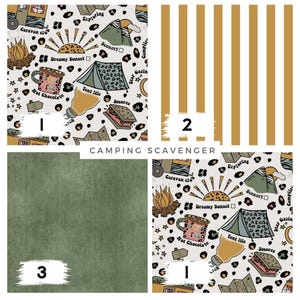 Könnte beinhalten: Vier Stoffmuster. Eines zeigt ein Camping-Motiv mit Zelten, Lagerfeuern und heißen Schokoladenbechern. Ein anderes hat vertikale goldene Streifen. Das dritte ist einfarbig olivgrün.