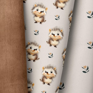 Könnte beinhalten: Ein nahtloses Muster mit niedlichen Comic-Igeln mit braunem und weißem Fell. Die Igel lächeln und stehen auf einem beigefarbenen Hintergrund mit kleinen gelben Blumen.