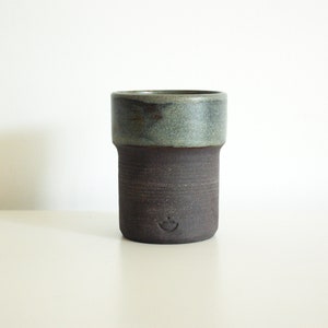 Green-brown medium ceramic cup image 1