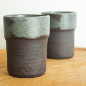 Green-brown medium ceramic cup image 5