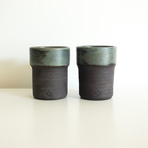 Green-brown medium ceramic cup image 2
