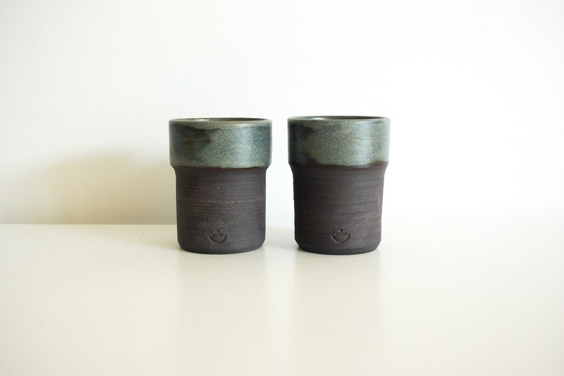 Green-brown medium ceramic cup image 2