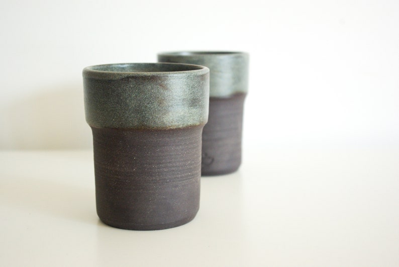 Green-brown medium ceramic cup image 3
